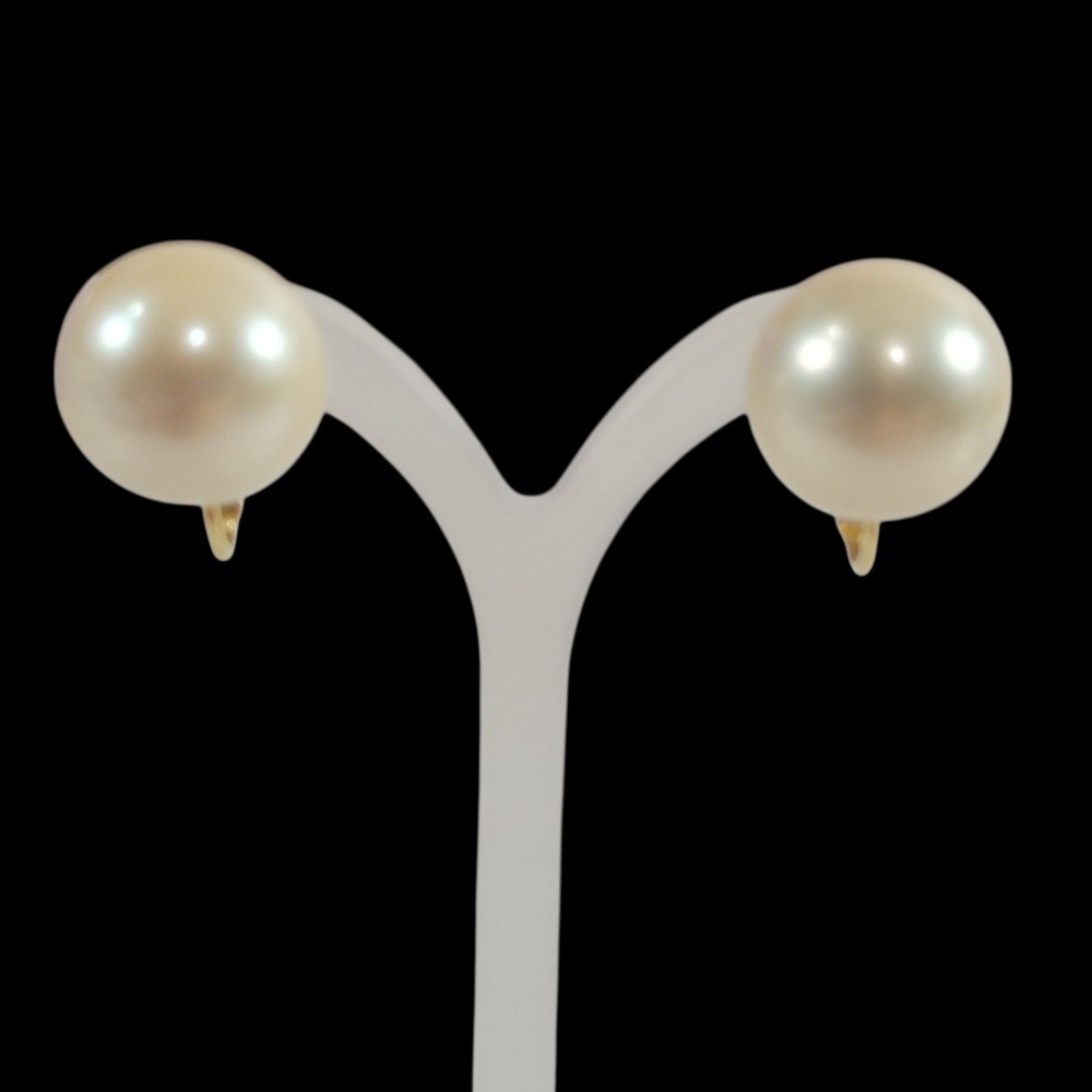 Vintage Faux Pearl Earrings Gold Tone Screw Back 3/4" Classic Minimalist